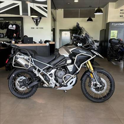 TRIUMPH TIGER 1200 RALLY EXPLORER 